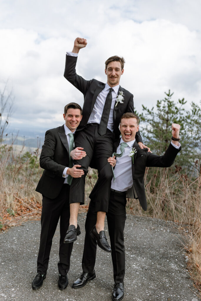 Erin Shelby Photography. A Wedding & Portrait photographer based in Northeast Florida. Capturing candid & meaningful moments from your most special day.
