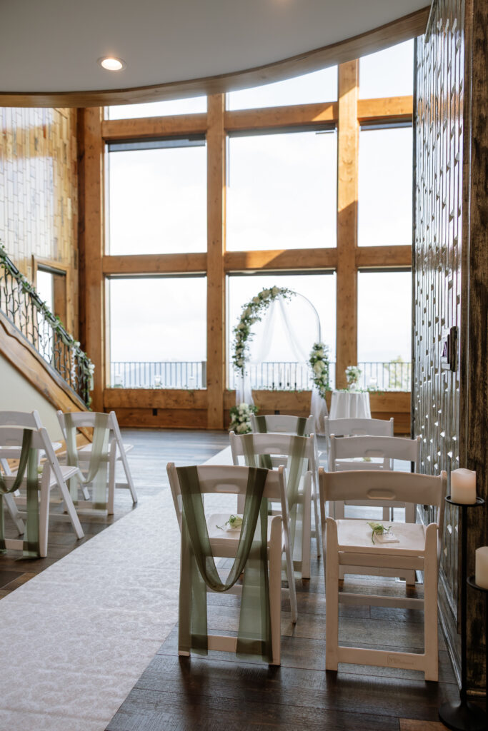 Erin Shelby Photography. A Wedding & Portrait photographer based in Northeast Florida. Capturing candid & meaningful moments from your most special day.