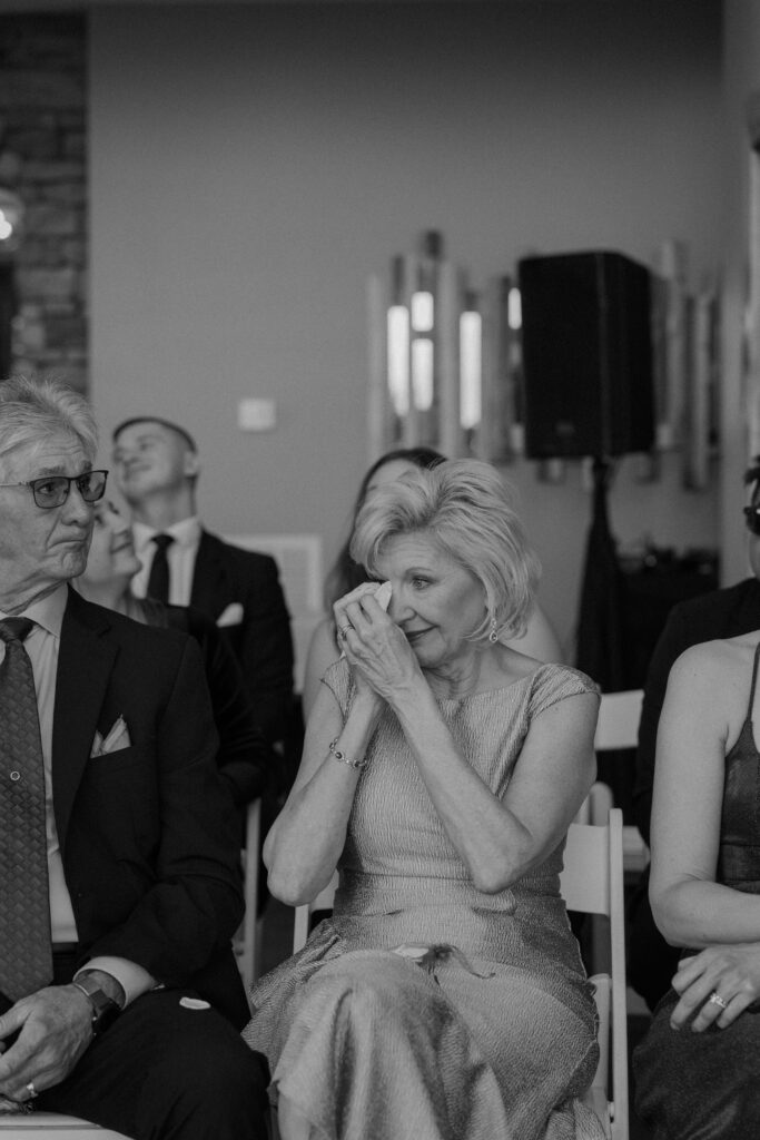 Erin Shelby Photography. A Wedding & Portrait photographer based in Northeast Florida. Capturing candid & meaningful moments from your most special day.