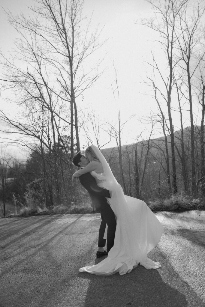 Erin Shelby Photography. A Wedding & Portrait photographer based in Northeast Florida. Capturing candid & meaningful moments from your most special day.