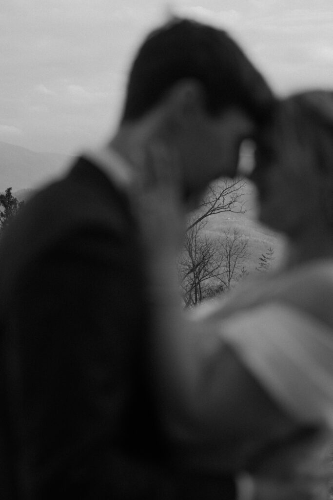 Erin Shelby Photography. A Wedding & Portrait photographer based in Northeast Florida. Capturing candid & meaningful moments from your most special day.