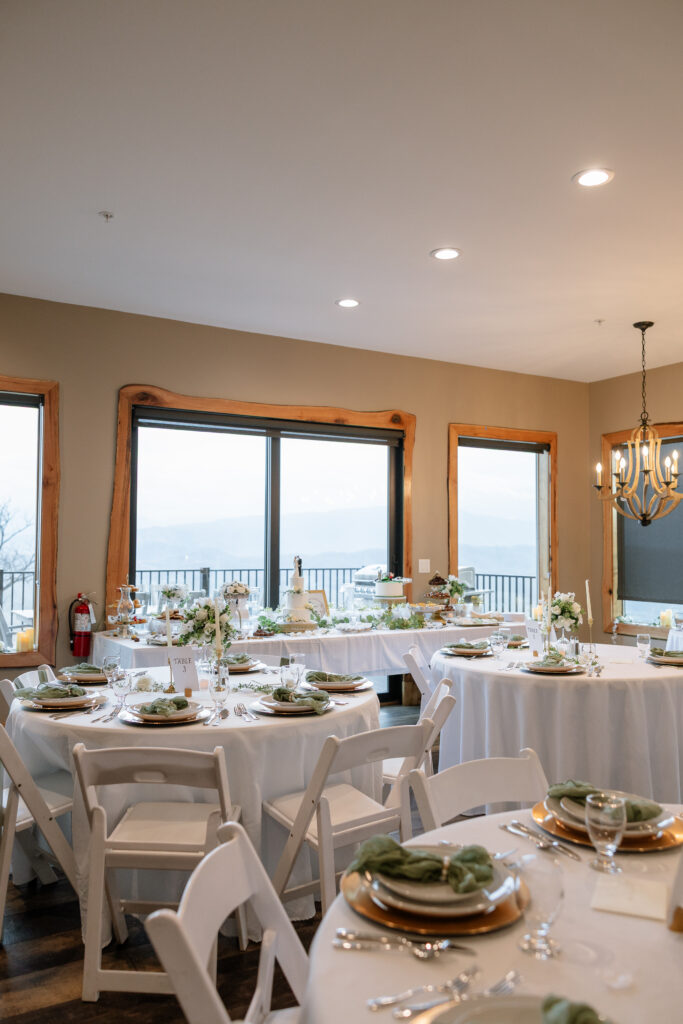 Erin Shelby Photography. A Wedding & Portrait photographer based in Northeast Florida. Capturing candid & meaningful moments from your most special day.