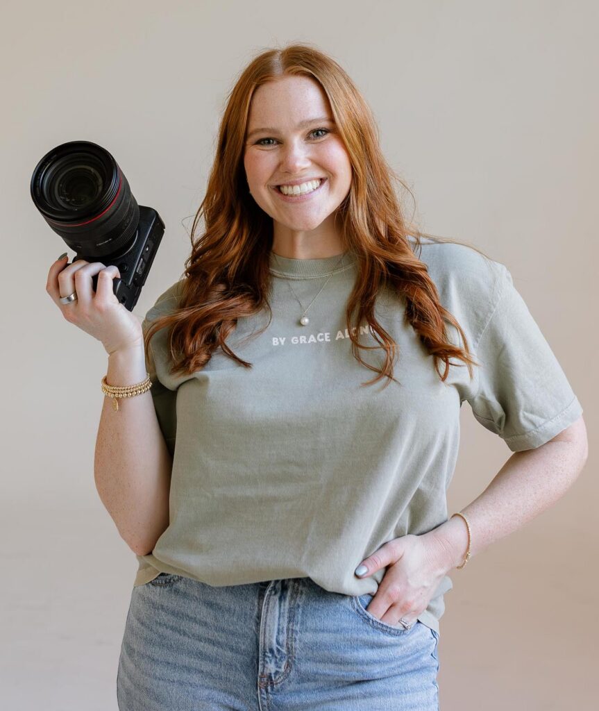 Erin Shelby Photography. A Wedding & Portrait photographer based in Northeast Florida. Capturing candid & meaningful moments from your most special day.